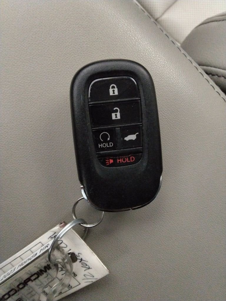 Used 2023 Honda HR-V EX-L image 44