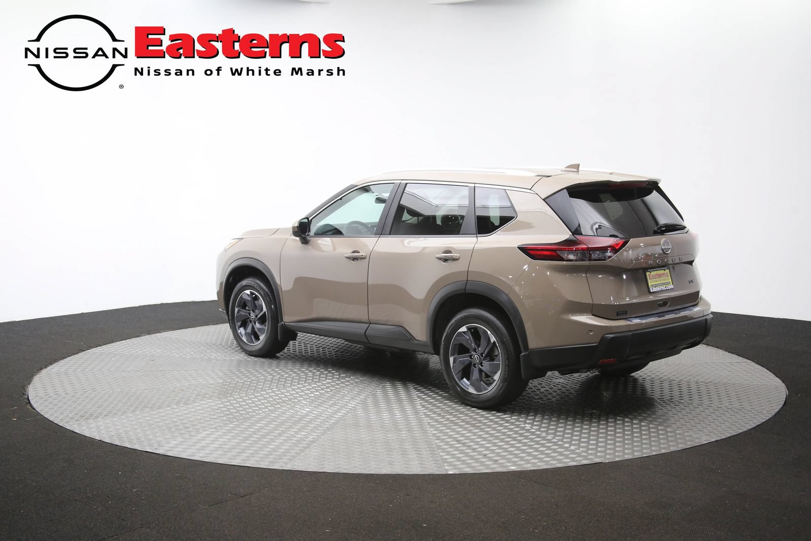 Used 2024 Nissan Rogue SV w/ SV Premium Package FWD image 63