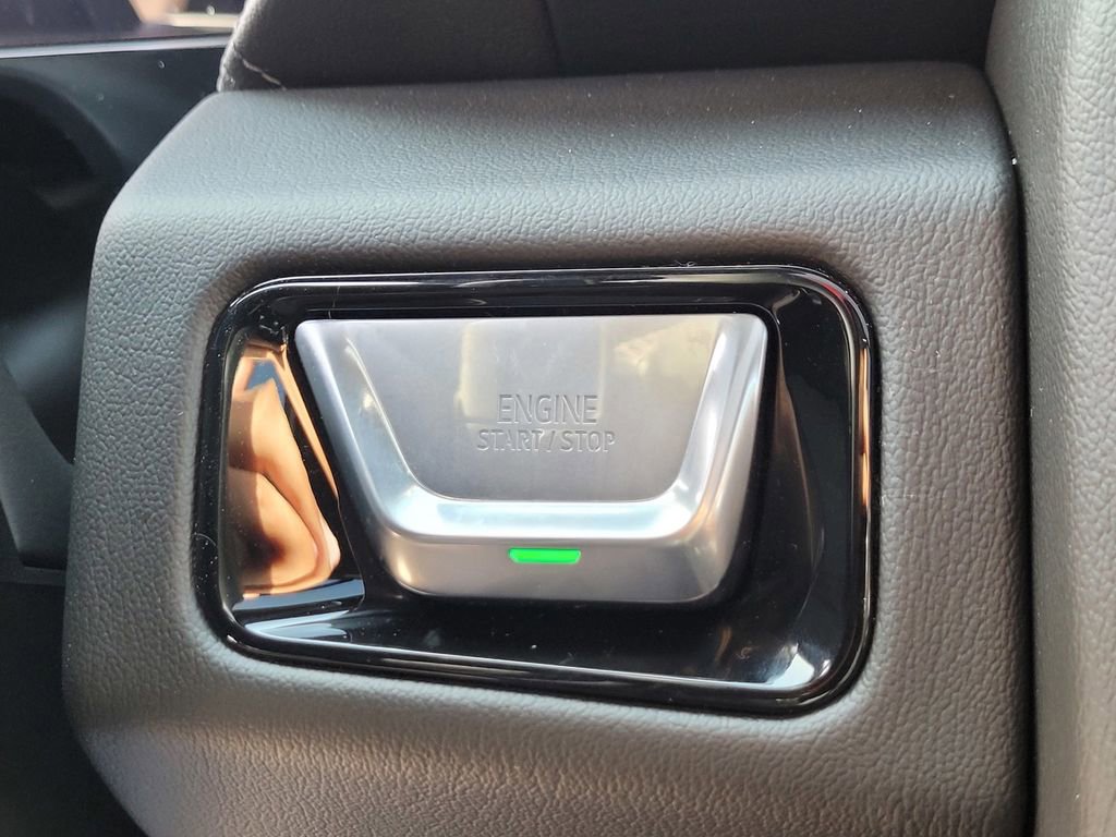 New 2026 GMC Yukon XL Denali w/ Denali Reserve Package image 21