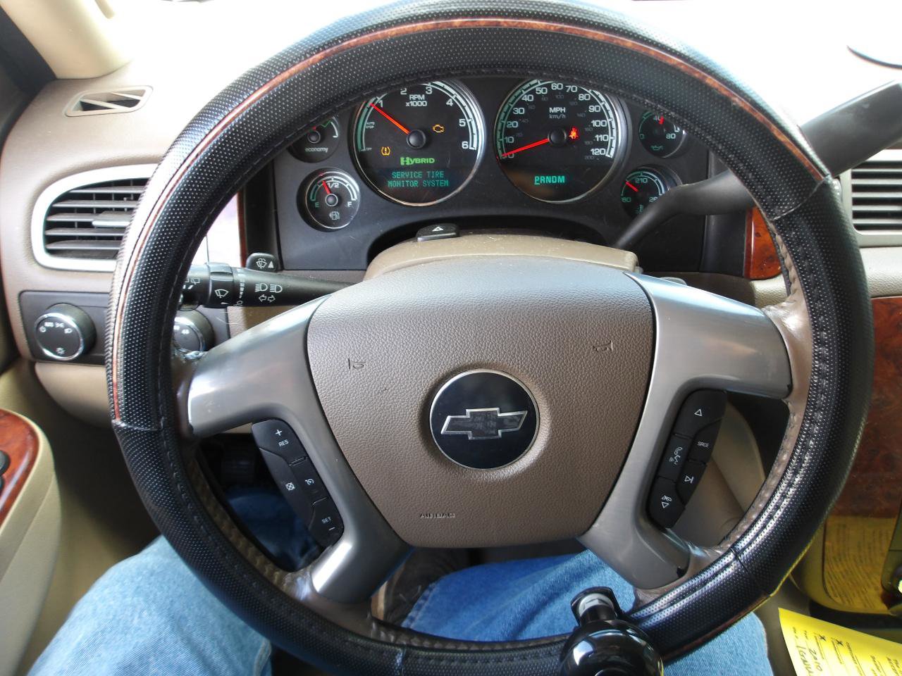 Used 2010 Chevrolet Tahoe 4WD image 15