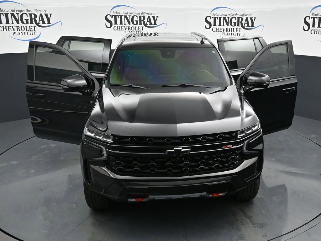 Used 2023 Chevrolet Tahoe Z71 w/ Luxury Package AWD/4WD image 25