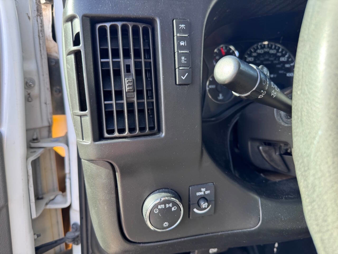 Used 2019 Chevrolet Express 2500 w/ Driver Convenience Package image 14
