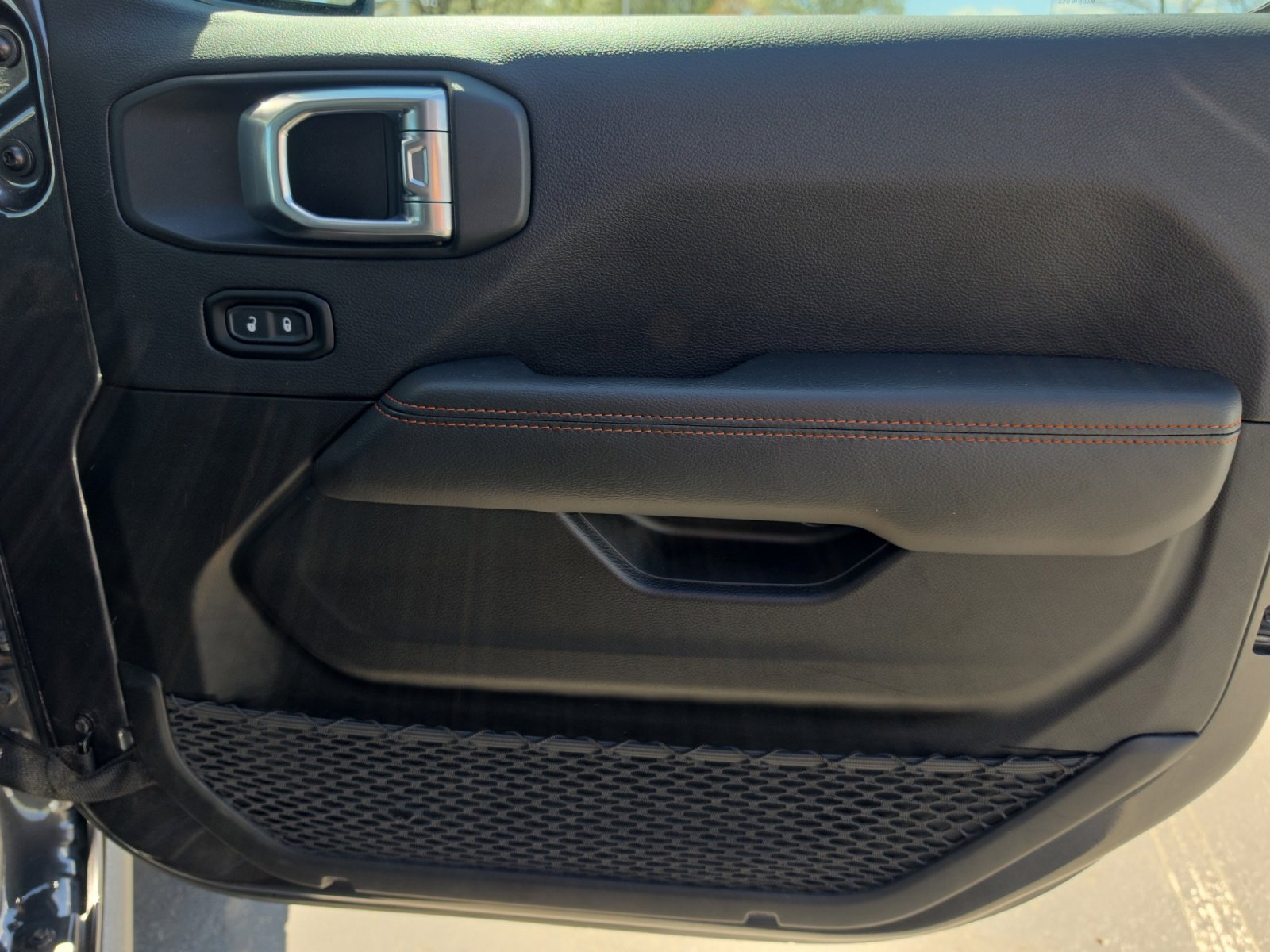 Used 2023 Jeep Gladiator Mojave image 32