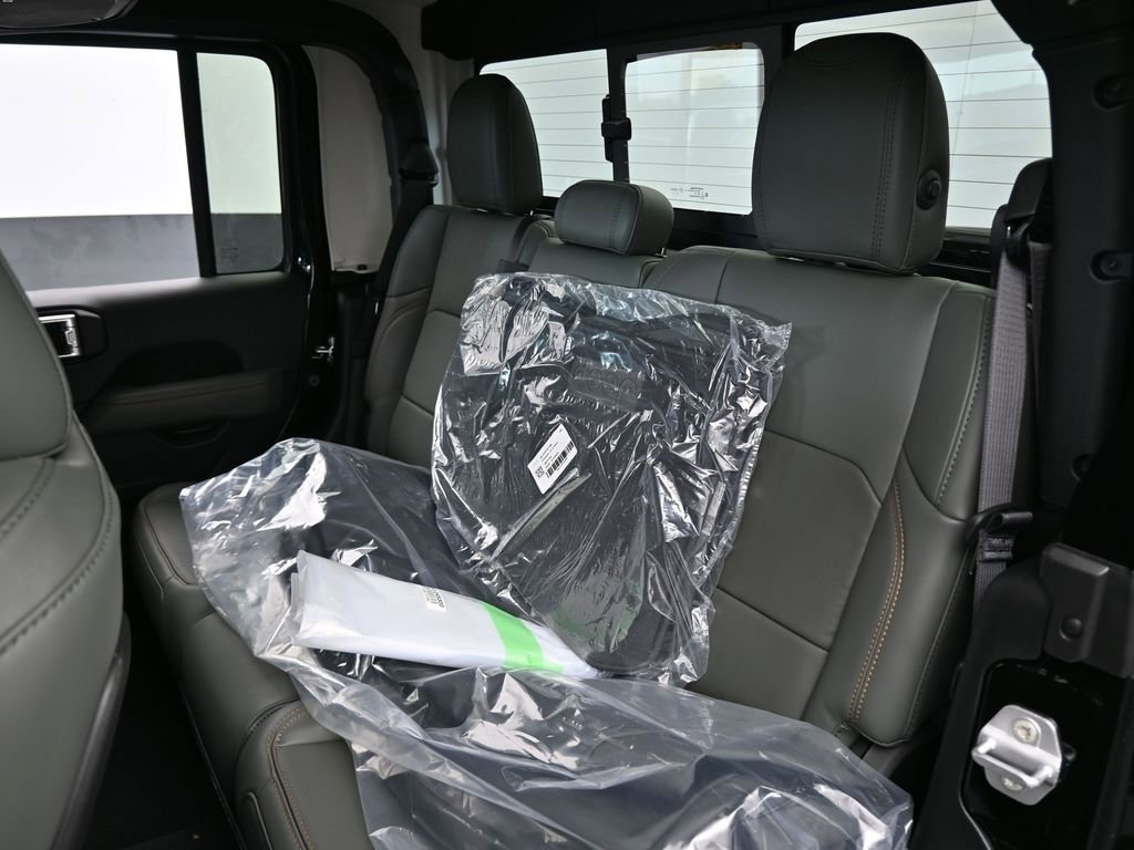 New 2026 Jeep Gladiator Mojave image 29