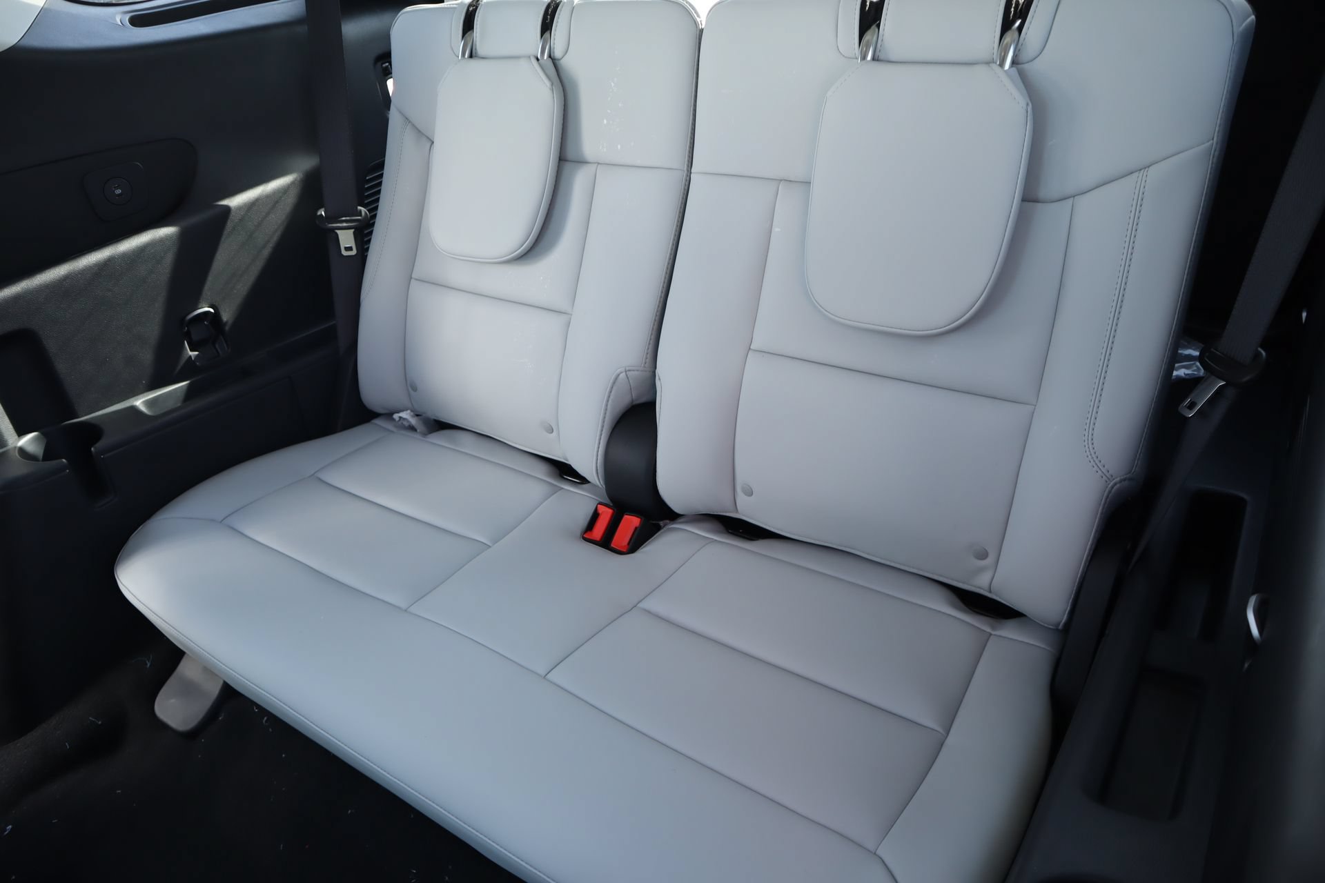 New 2026 Ford Explorer Platinum AWD/4WD image 15