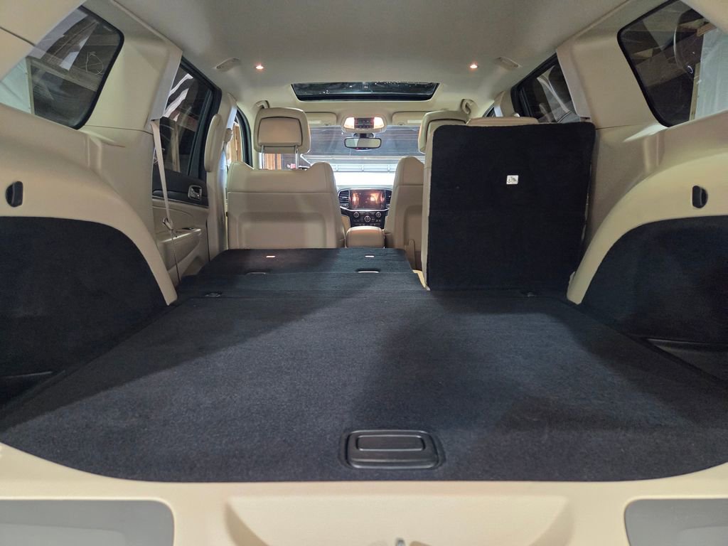 Used 2019 Jeep Grand Cherokee Limited w/ Trailer Tow Group IV image 18