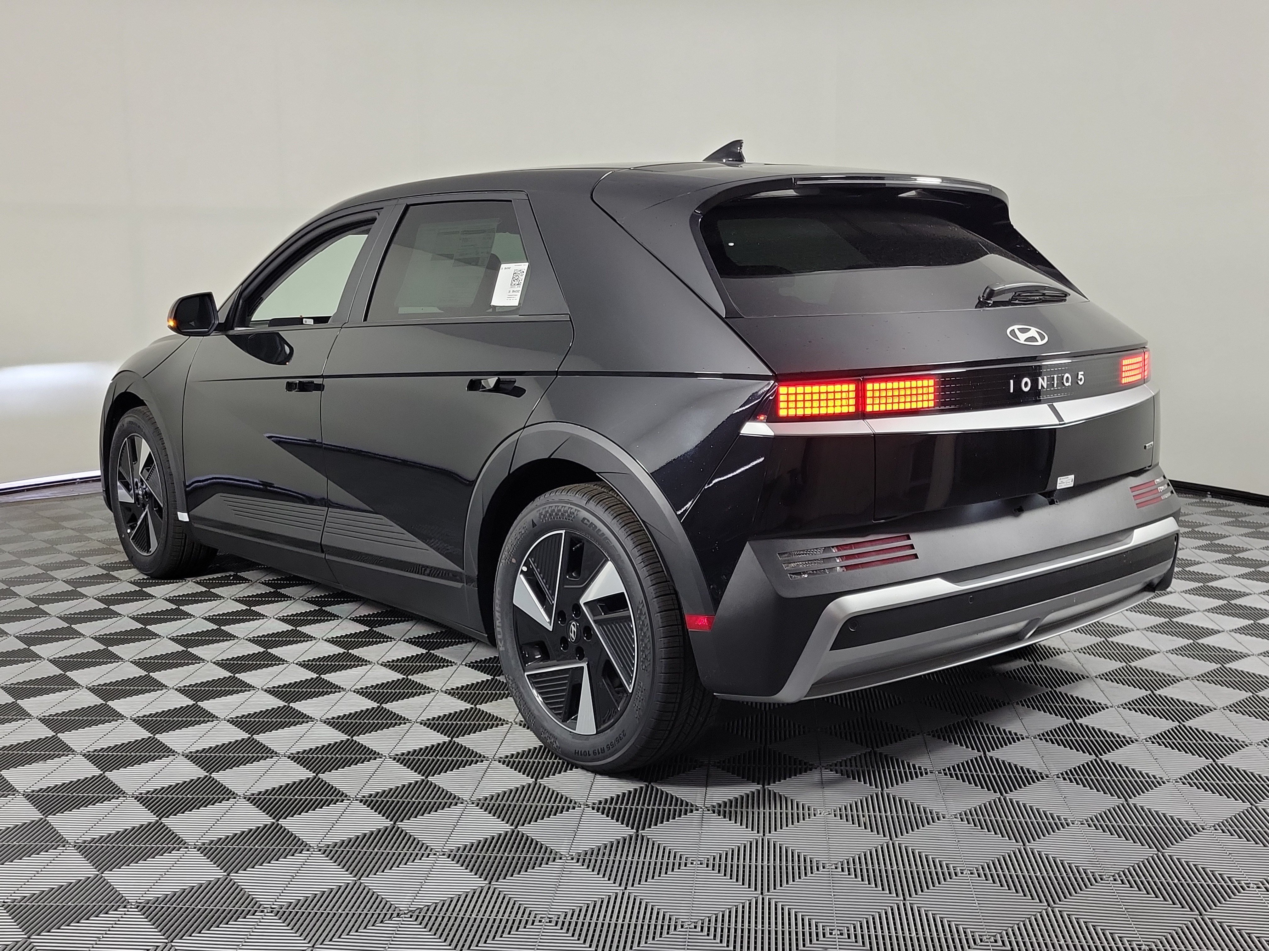 New 2026 Hyundai Ioniq 5 SEL AWD/4WD image 37