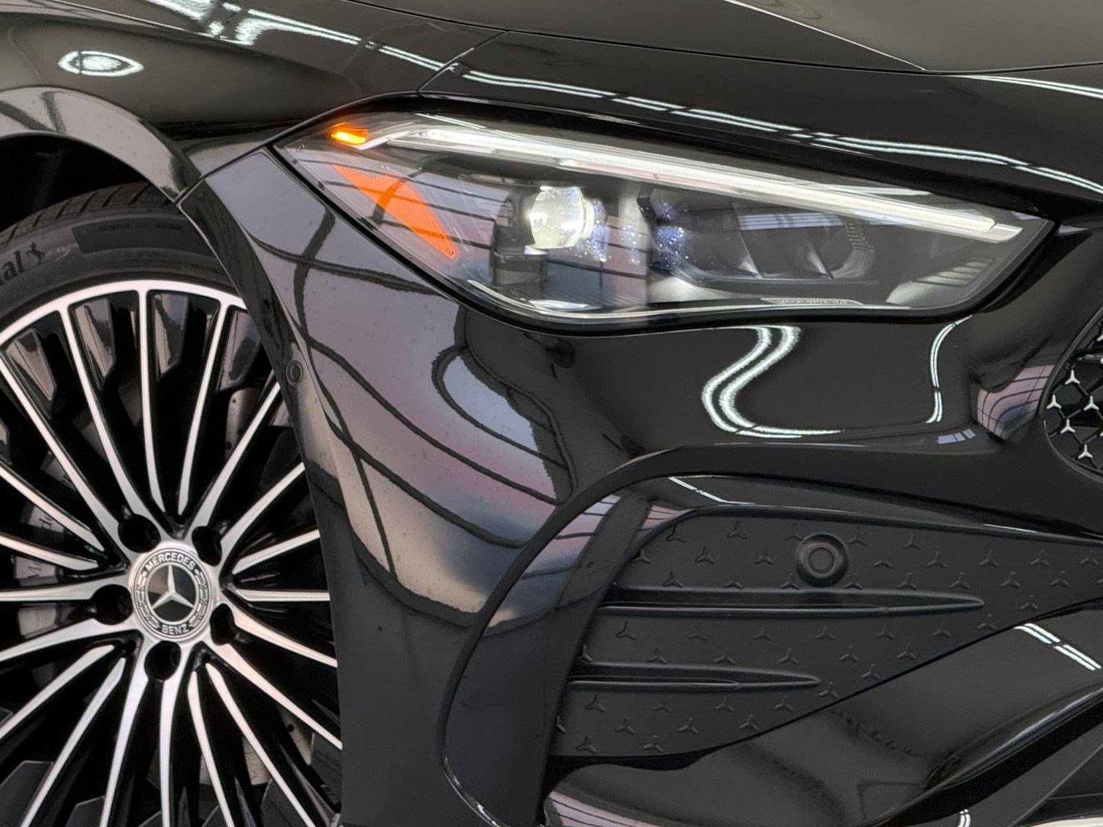 New 2027 Mercedes-Benz CLE 300 4MATIC Coupe image 10