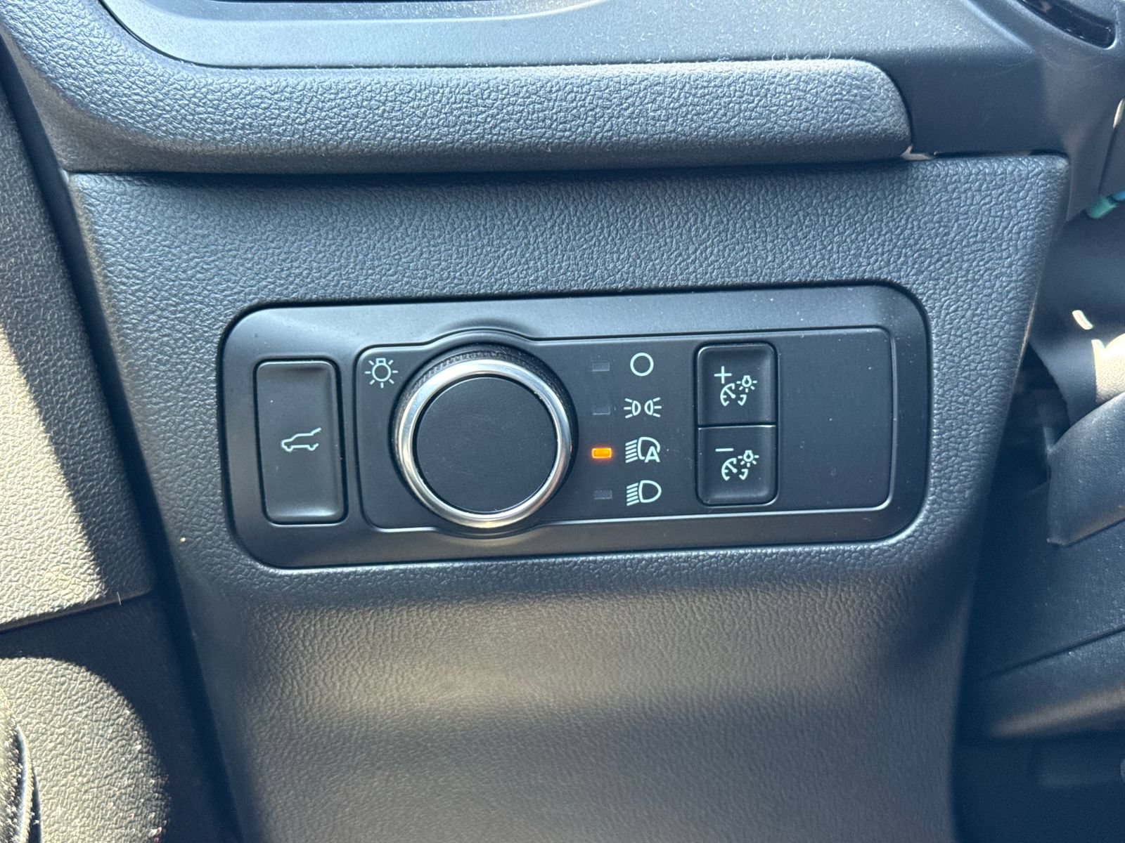 Used 2023 Ford Escape ST-Line w/ Tech Pack #1 FWD image 32
