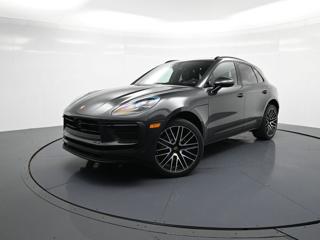 Certified 2026 Porsche Macan image 1