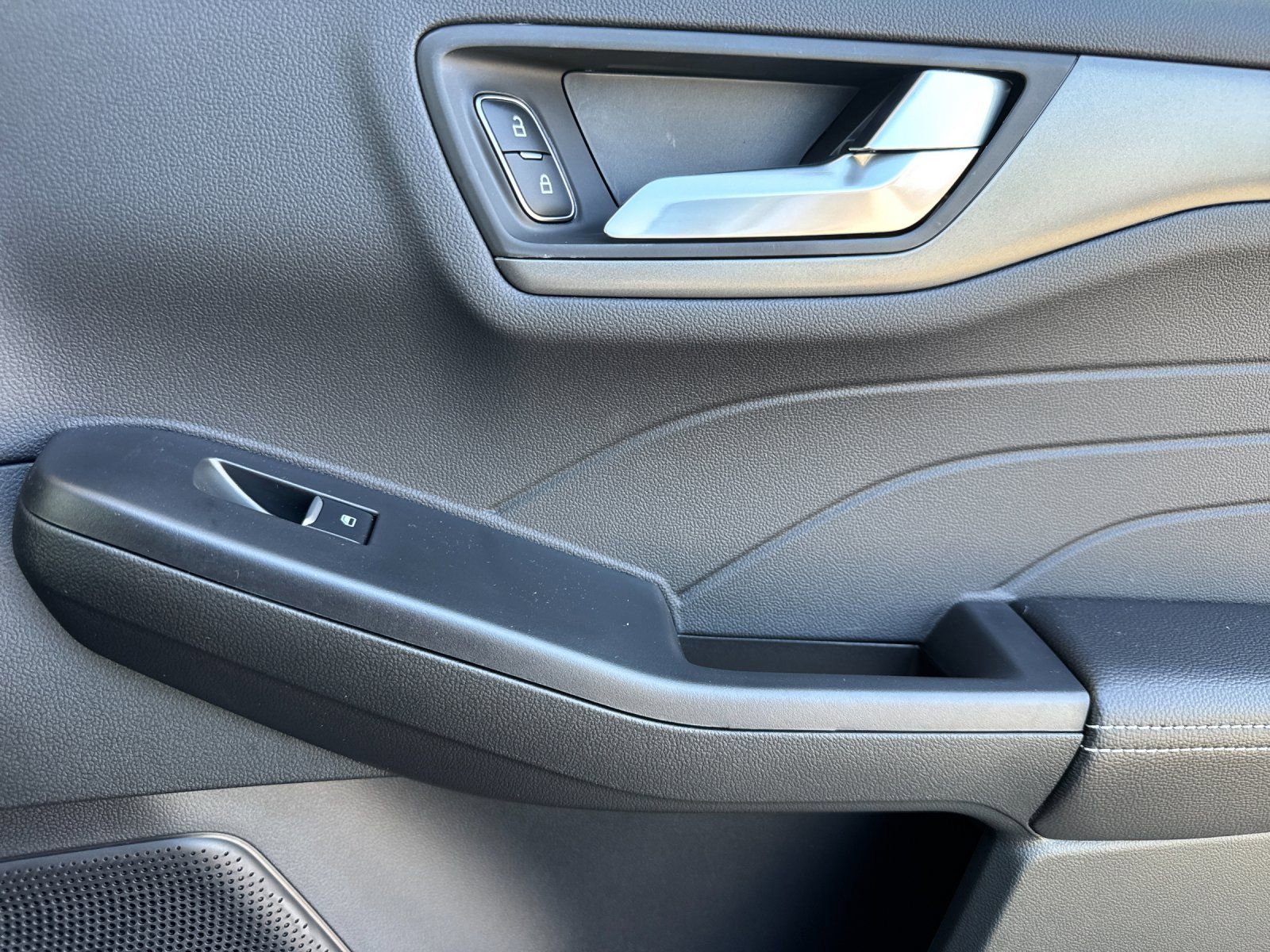 New 2025 Ford Escape Active w/ Active Premium Tech Pack image 19