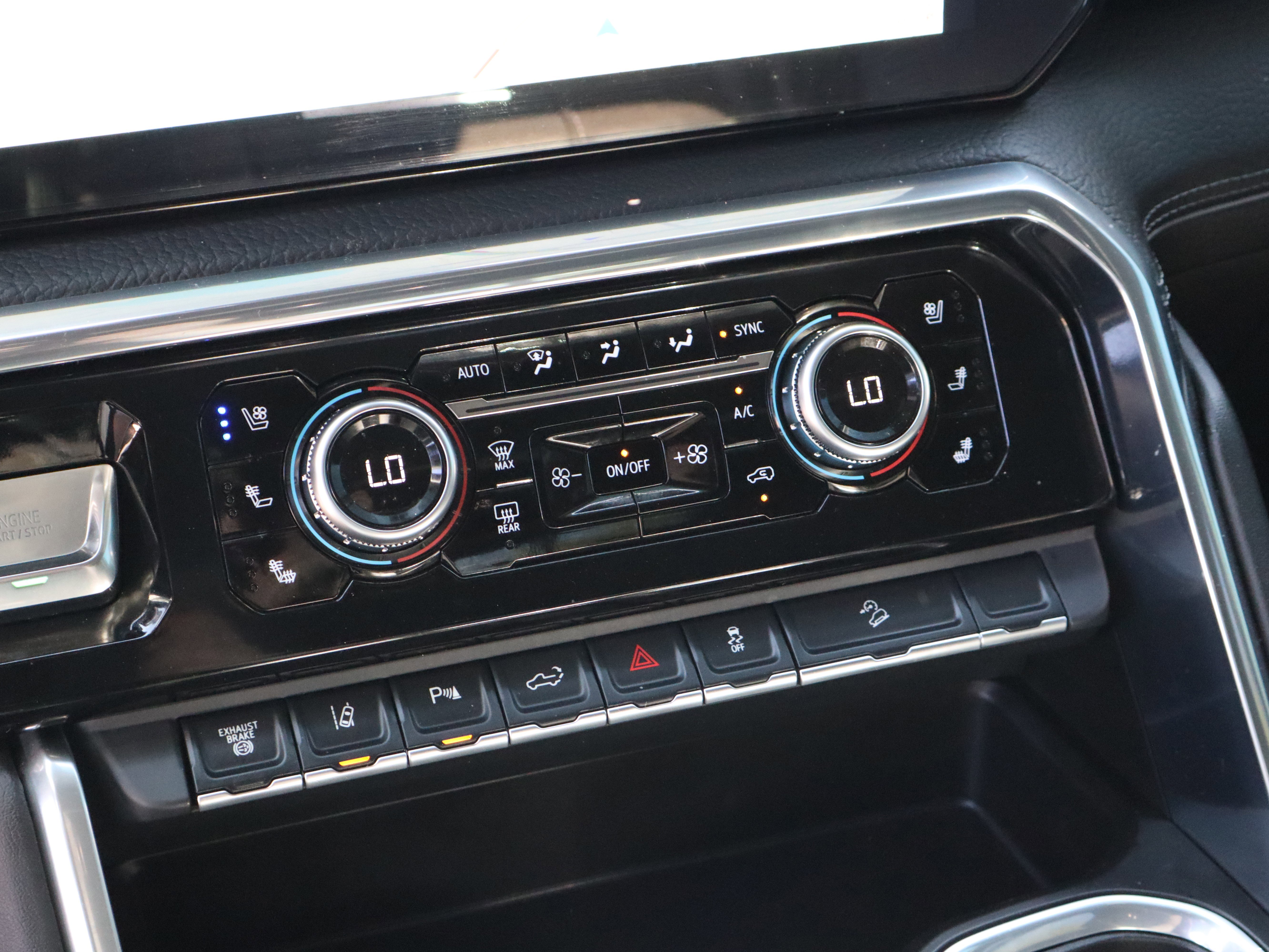 Used 2025 GMC Sierra 2500 Denali w/ Denali Reserve Package image 40