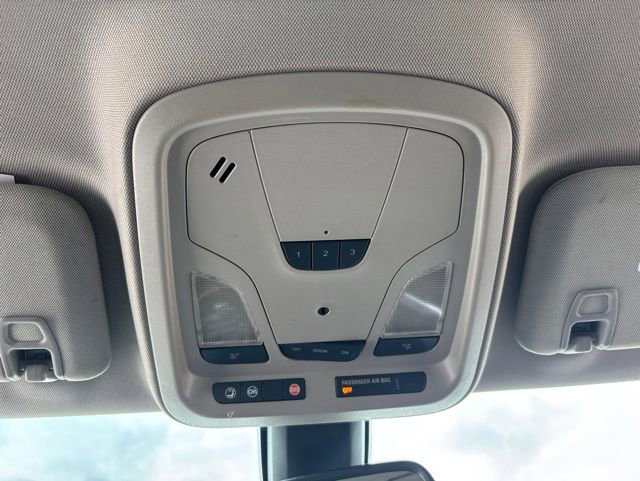 Used 2015 Chevrolet Impala LT w/ Convenience Package FWD image 22