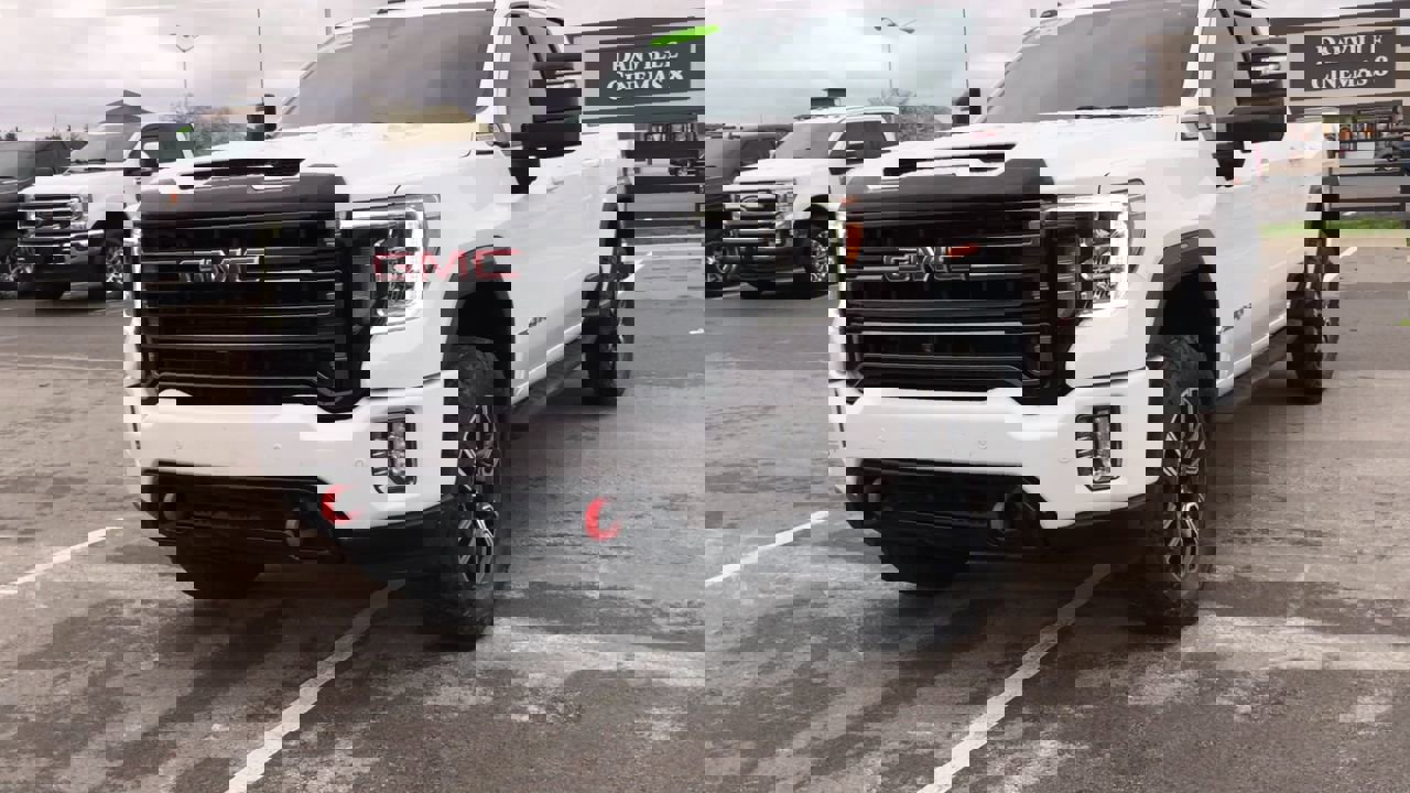 Used 2022 GMC Sierra 3500 AT4 w/ AT4 Preferred Package image 4
