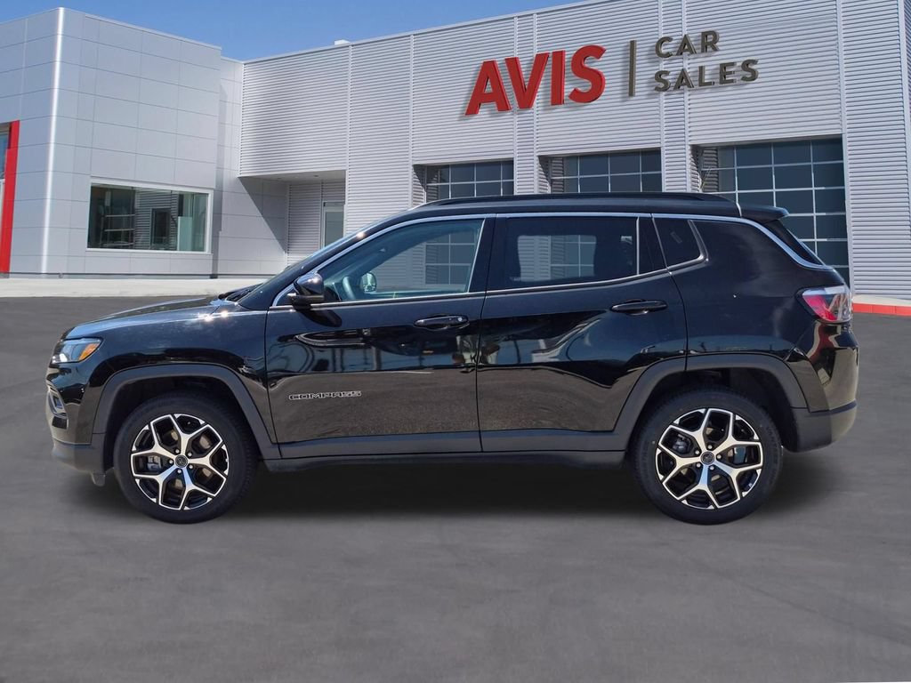 Used 2025 Jeep Compass Limited AWD/4WD image 10