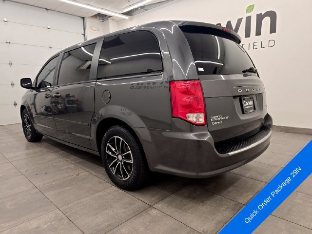 Used 2016 Dodge Grand Caravan R/T FWD image 3