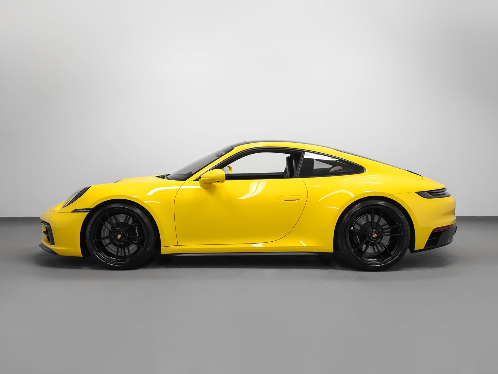 Certified 2024 Porsche 911 Carrera 4 GTS AWD/4WD image 2