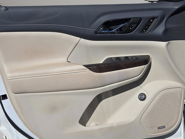 Used 2021 GMC Acadia Denali w/ Denali Technology Package image 15