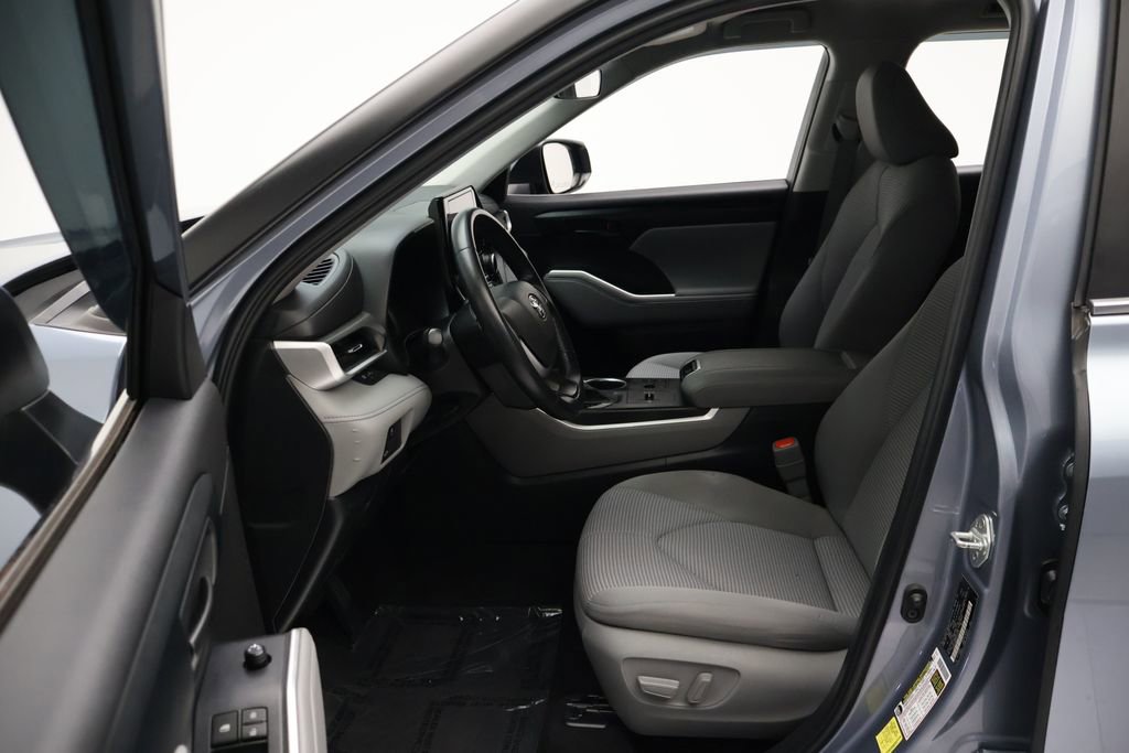 Certified 2024 Toyota Grand Highlander AWD image 14