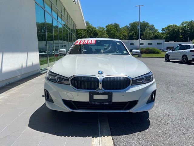Used 2023 BMW 330i xDrive Sedan w/ Premium Package AWD/4WD image 4