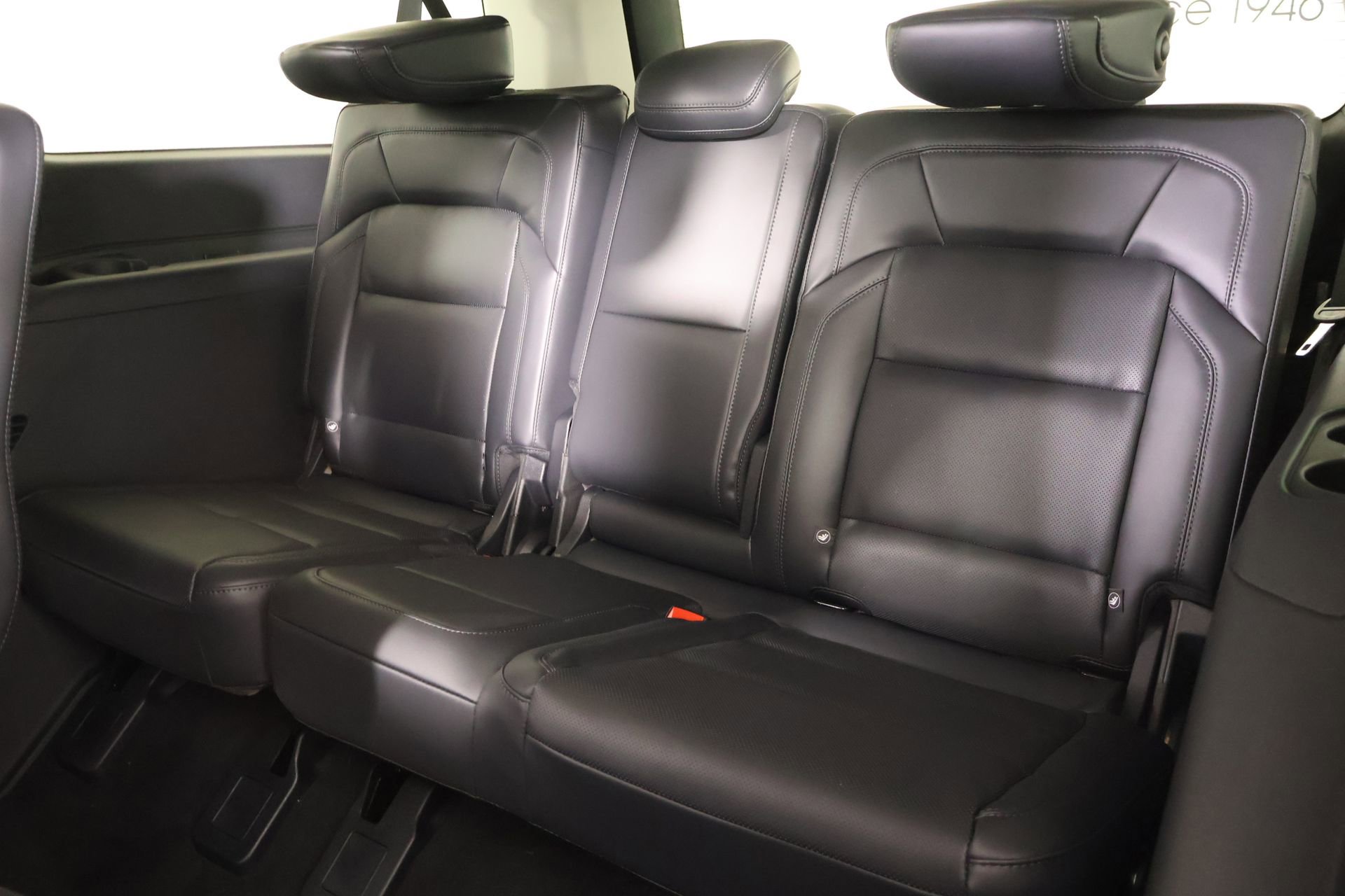 New 2026 Lincoln Navigator L Premier AWD/4WD image 14