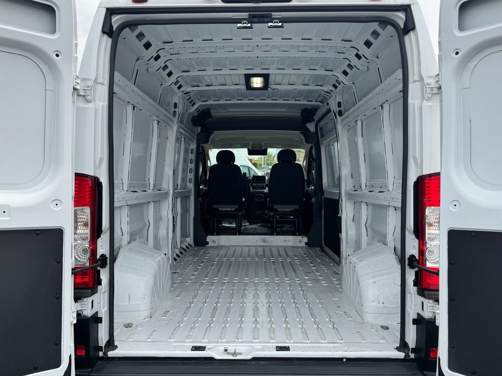 Used 2025 RAM ProMaster 3500 w/ Convenience Group FWD image 16