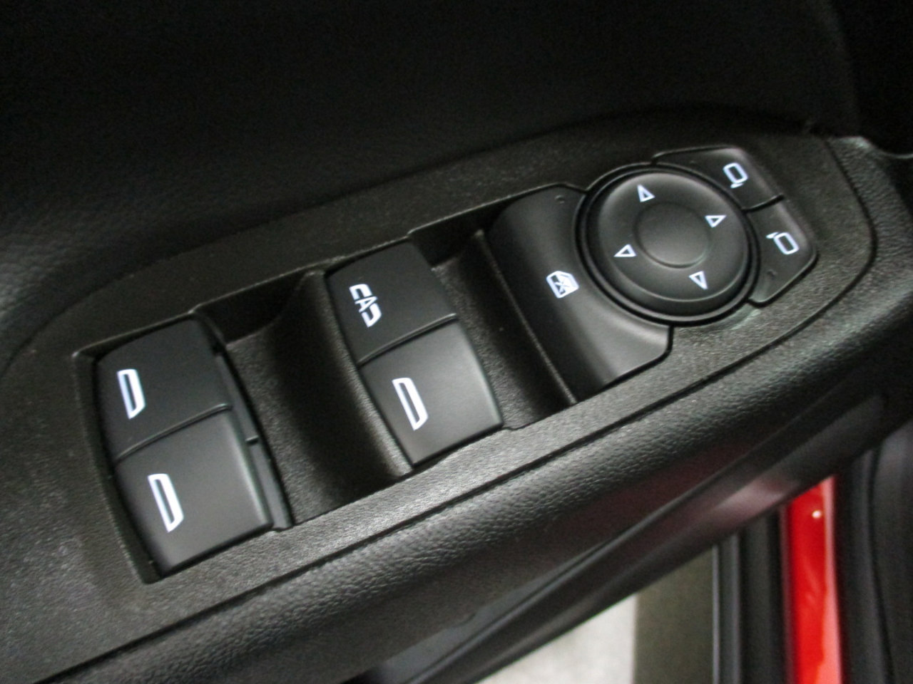 Used 2023 Chevrolet Equinox LT image 16