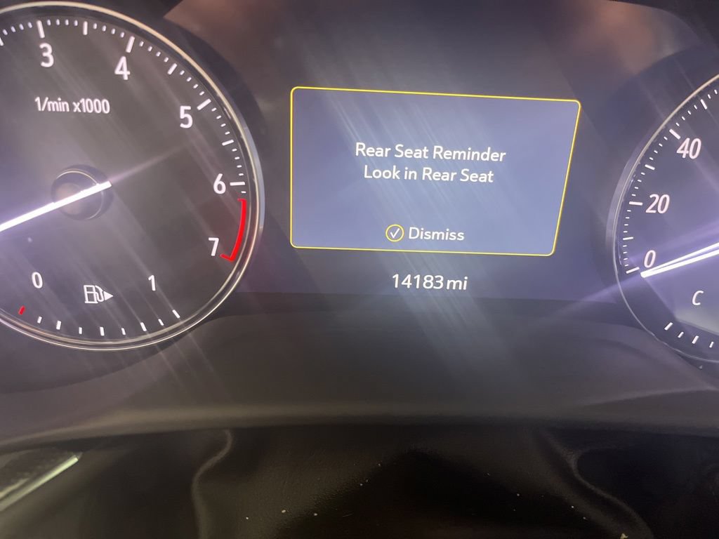 Certified 2023 Buick Envision Essence w/ Technology Package I AWD/4WD image 17