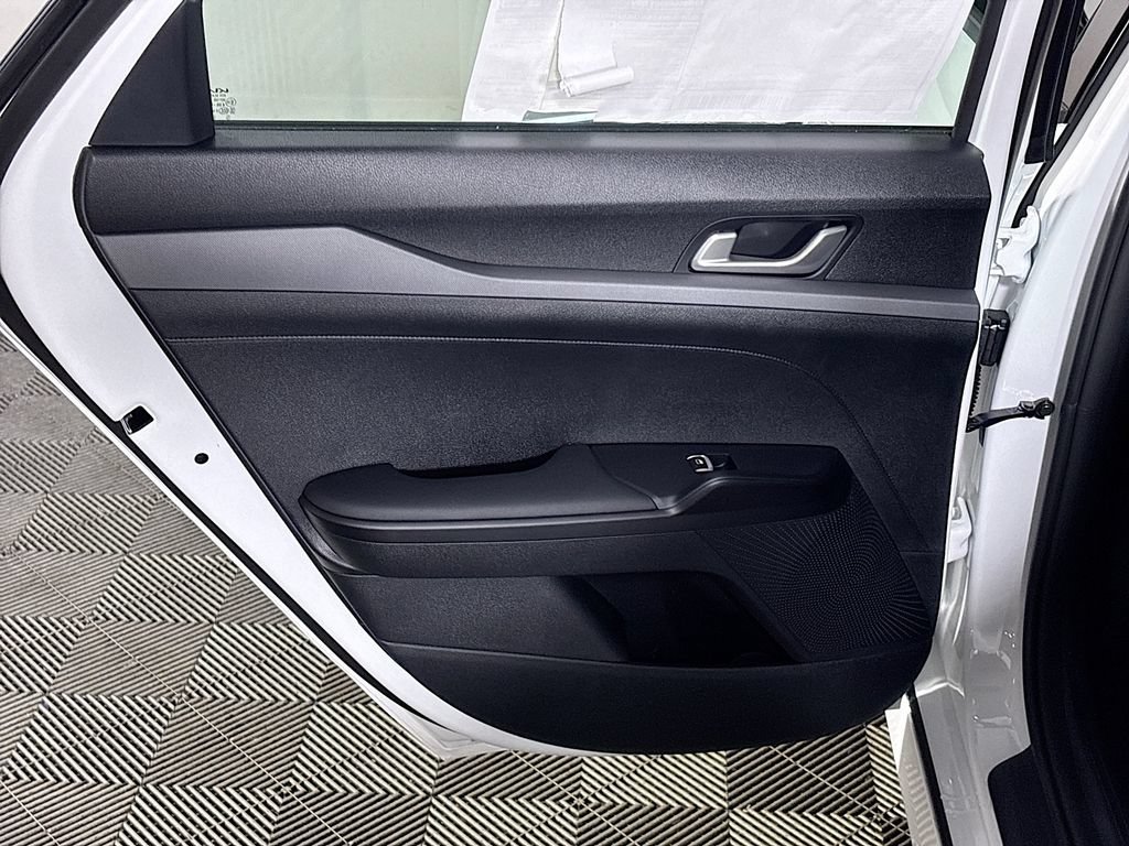 New 2026 Kia K5 LXS FWD image 18