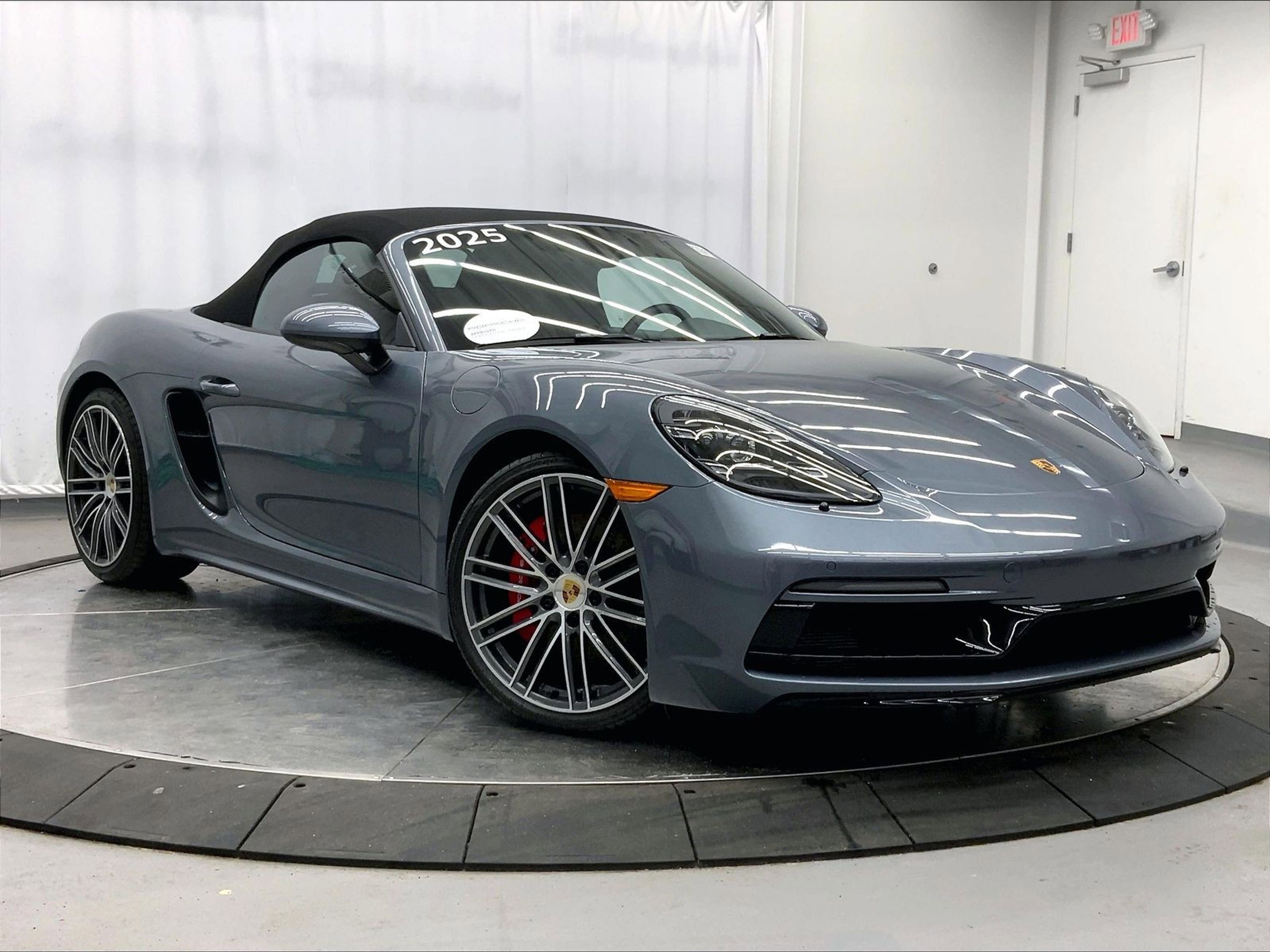 Certified 2025 Porsche 718 Boxster GTS image 9