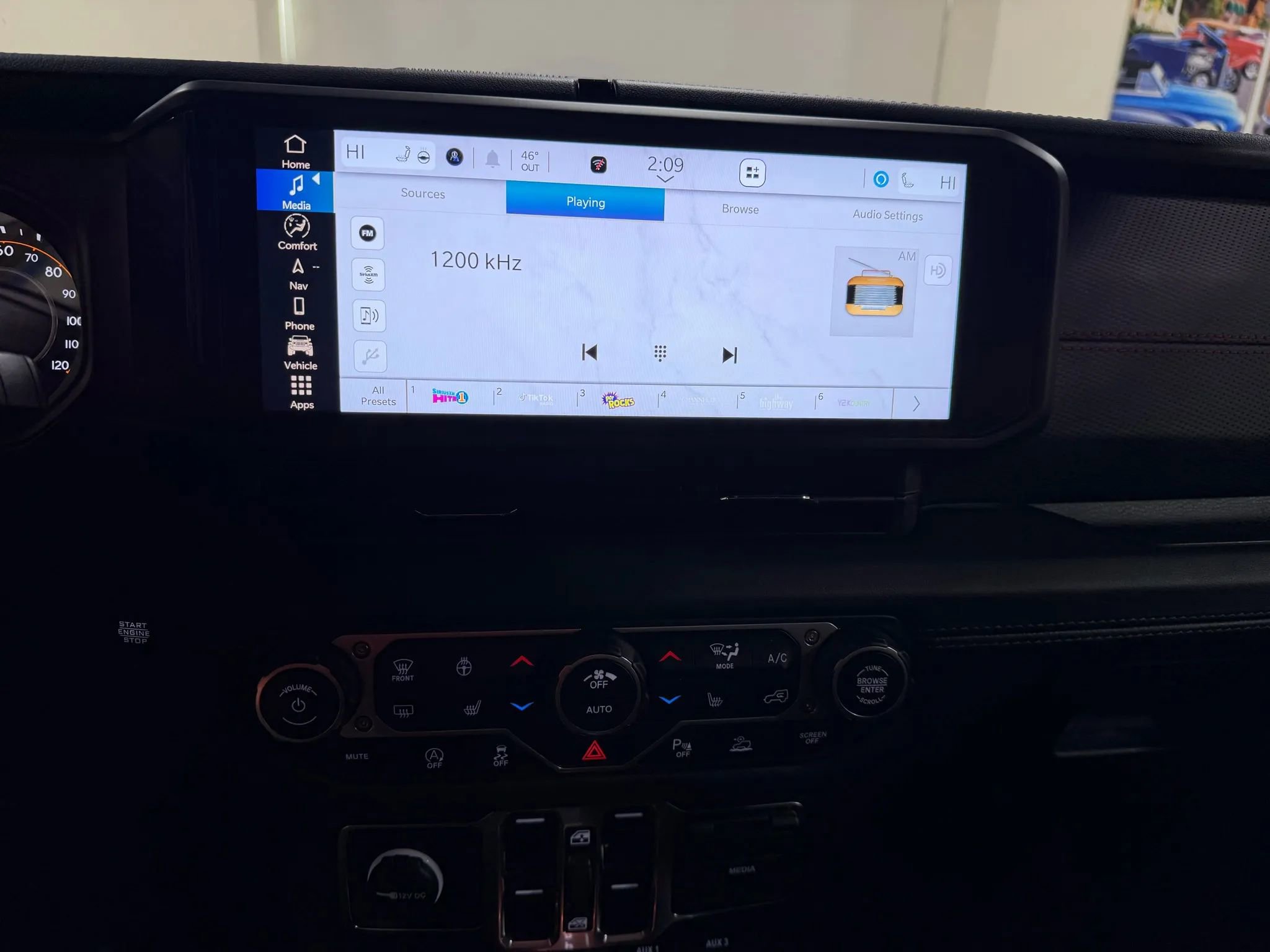 Used 2024 Jeep Wrangler Unlimited Rubicon image 51