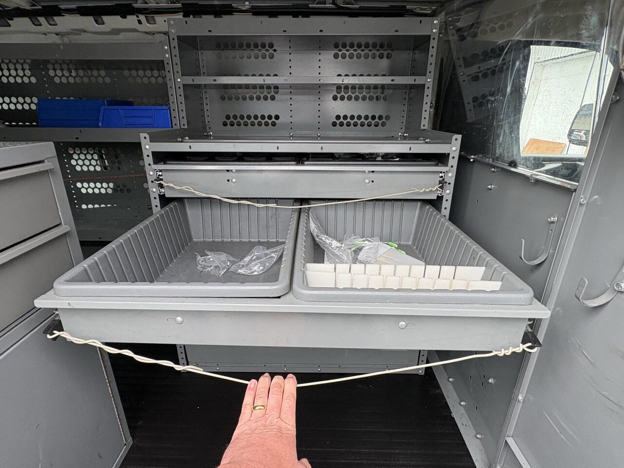 Used 2013 Chevrolet Express 2500 RWD image 19