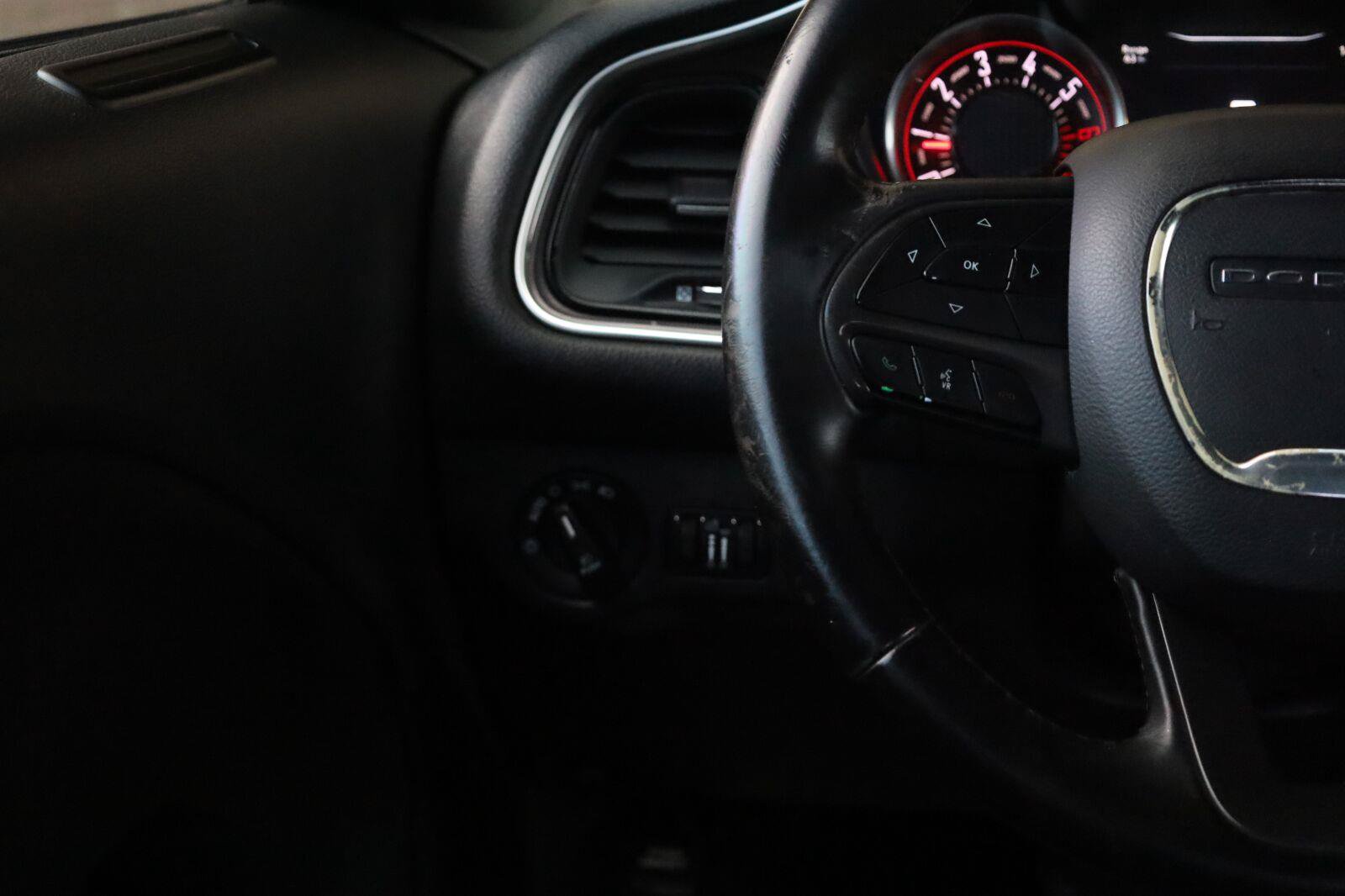 Used 2017 Dodge Challenger R/T RWD image 27