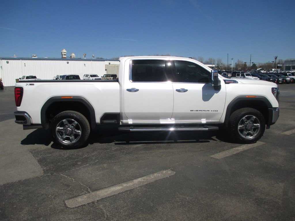Used 2025 GMC Sierra 3500 SLT w/ SLT Premium Package image 5