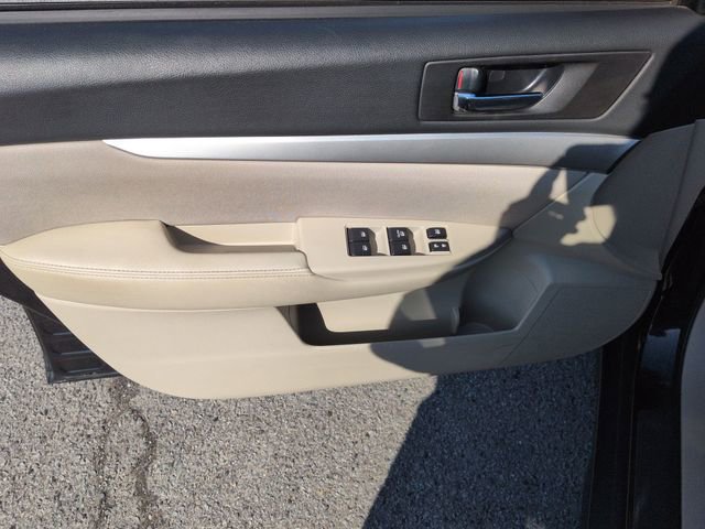 Used 2014 Subaru Outback 2.5i Premium AWD/4WD image 11