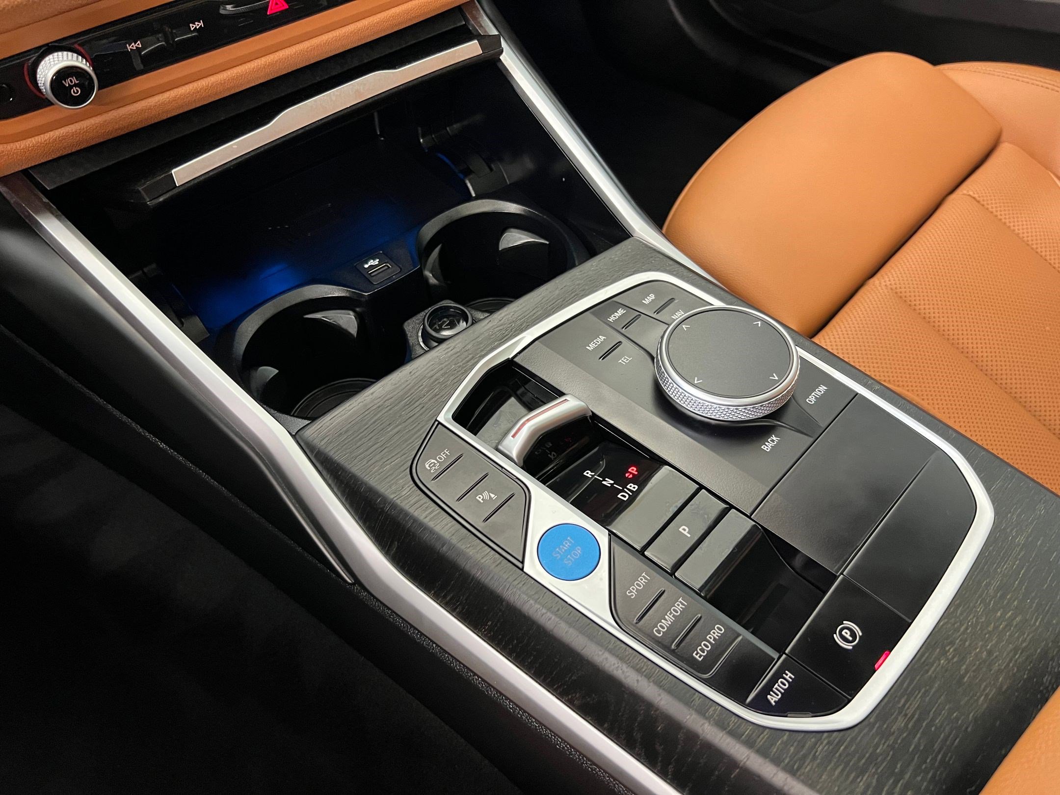 Used 2023 BMW i4 eDrive35 w/ Premium Package image 17