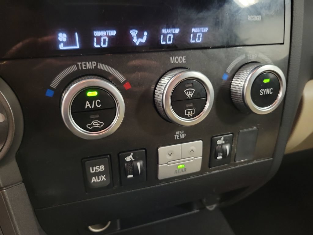 Used 2016 Toyota Sequoia Limited w/ Safety & Convenience Package AWD/4WD image 18
