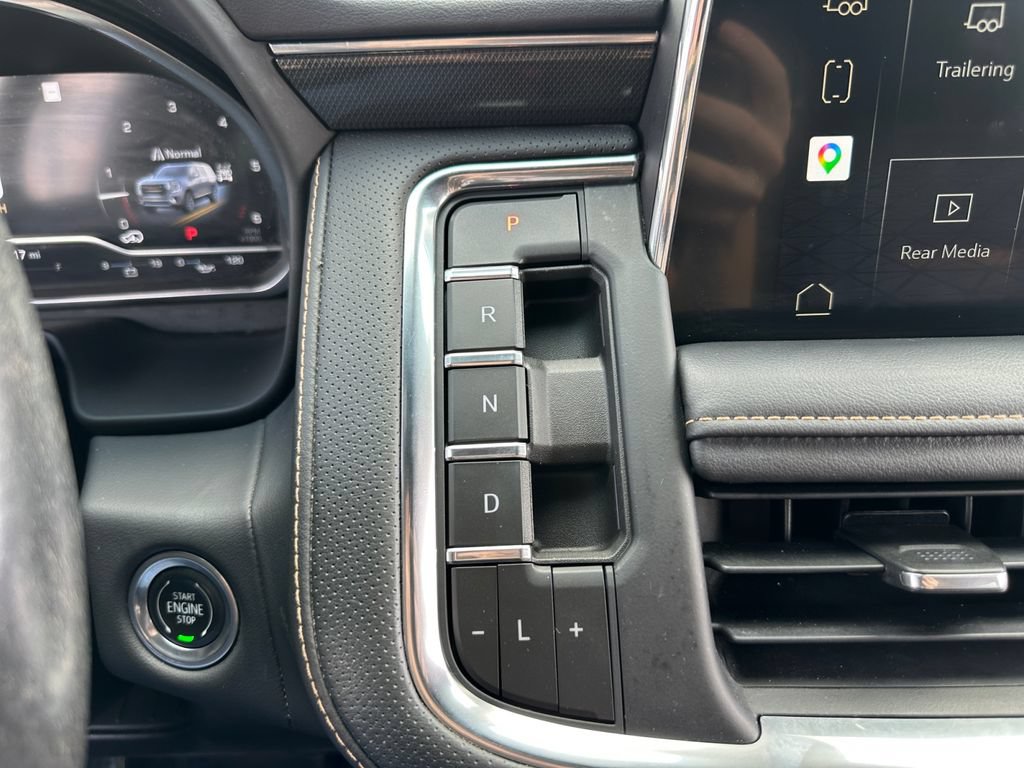 Used 2022 GMC Yukon XL AT4 w/ AT4 Premium Plus Package AWD/4WD image 27