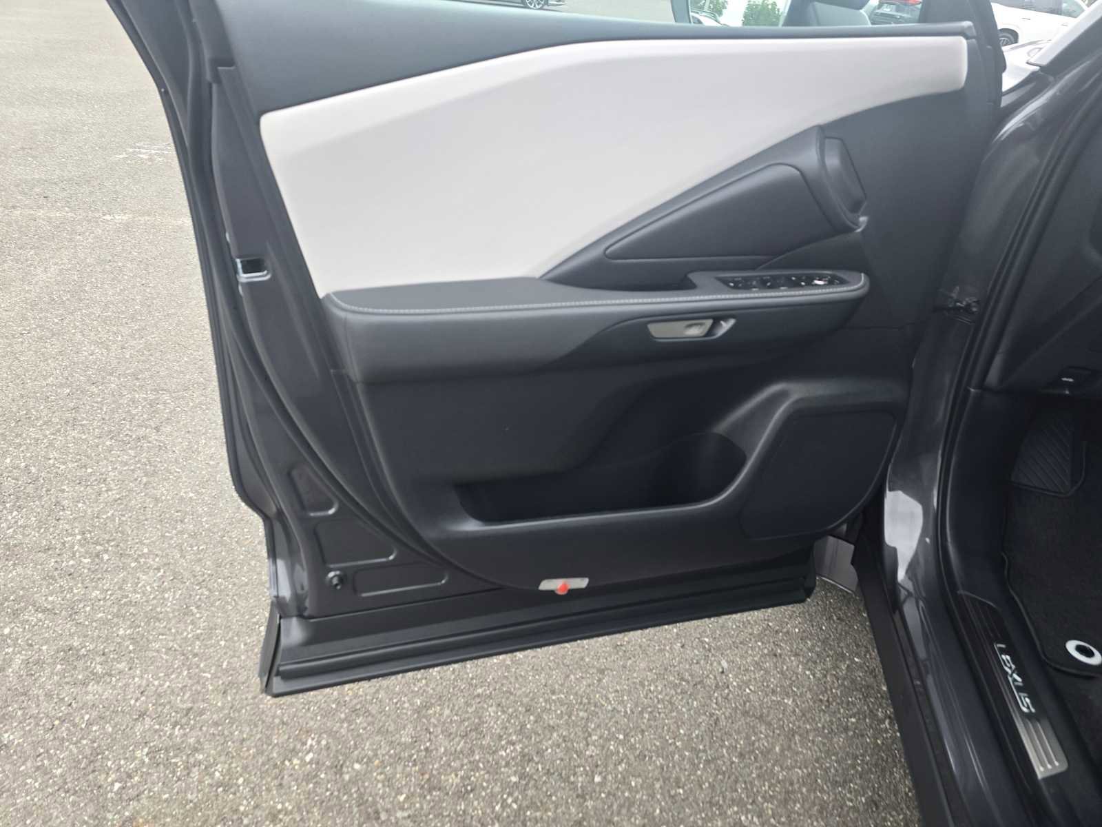 New 2026 Lexus TX 350 FWD image 25