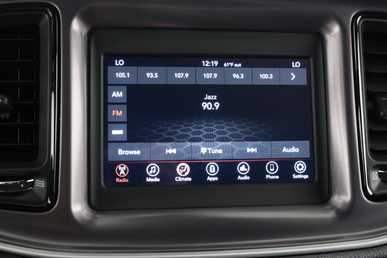 Used 2021 Dodge Challenger SXT RWD image 18
