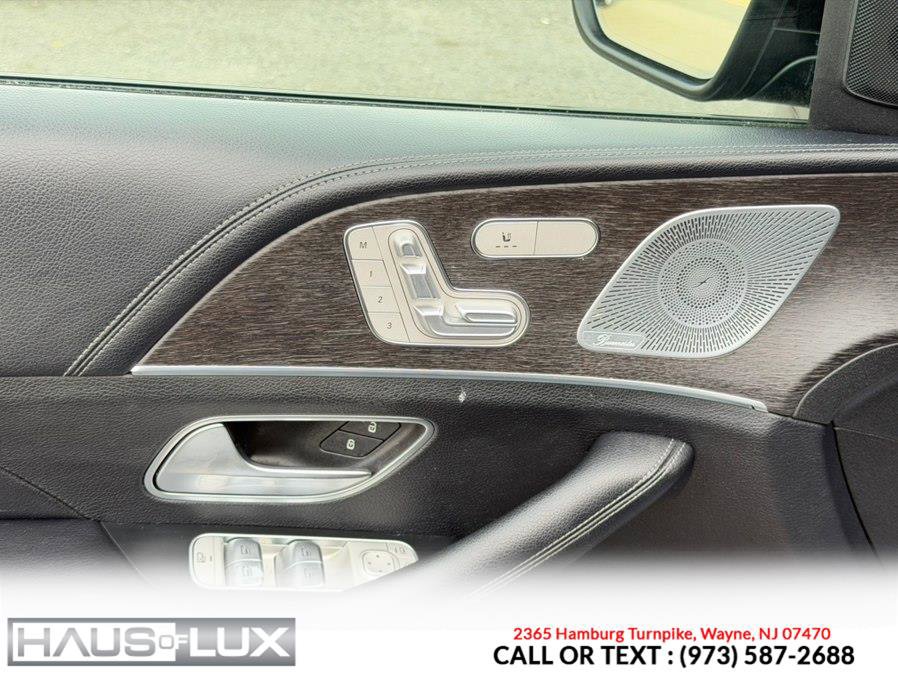 Used 2020 Mercedes-Benz GLE 350 4MATIC w/ AMG Line Exterior image 13