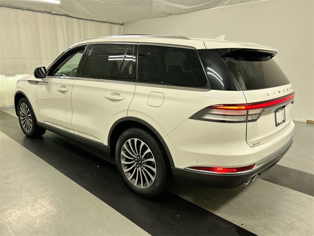 Used 2022 Lincoln Aviator Reserve w/ Equipment Group 201A image 7