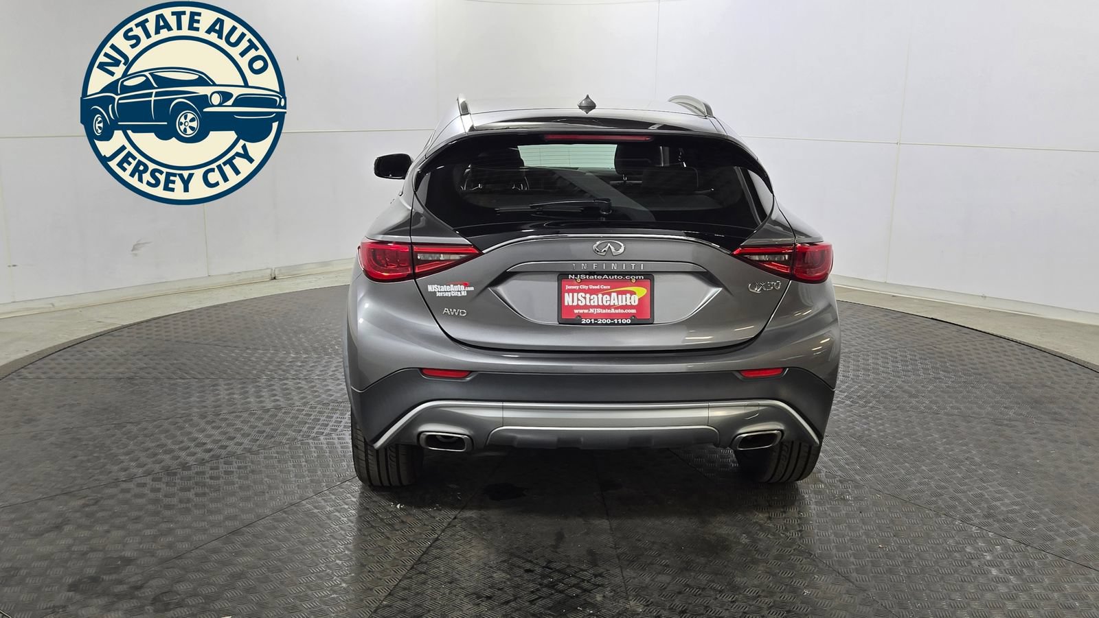 Used 2018 INFINITI QX30 AWD image 6