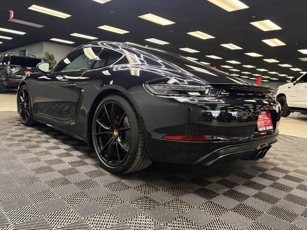 Used 2018 Porsche 718 Cayman GTS image 12