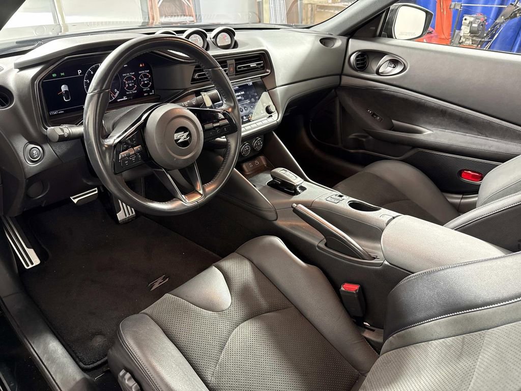 Used 2024 Nissan Z Performance w/ Floor Mat Package image 10
