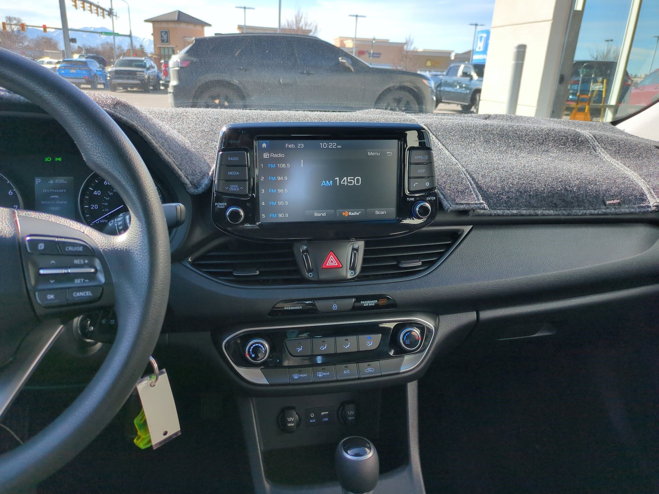 Used 2020 Hyundai Elantra GT image 26