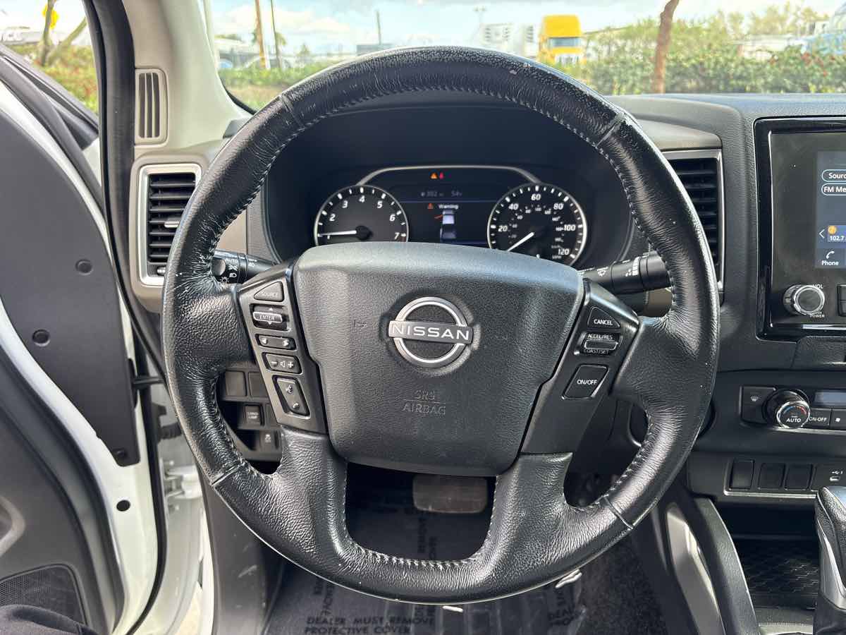 Used 2022 Nissan Frontier SV image 22