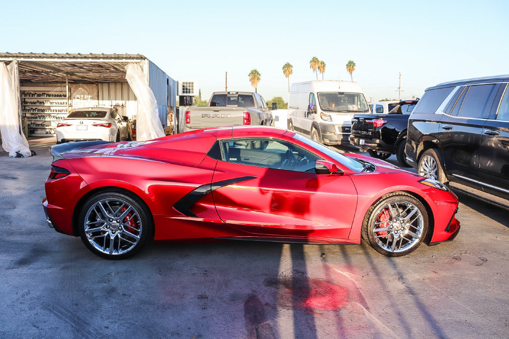 Used 2024 Chevrolet Corvette Stingray Convertible w/ Battery Protection Package RWD image 13