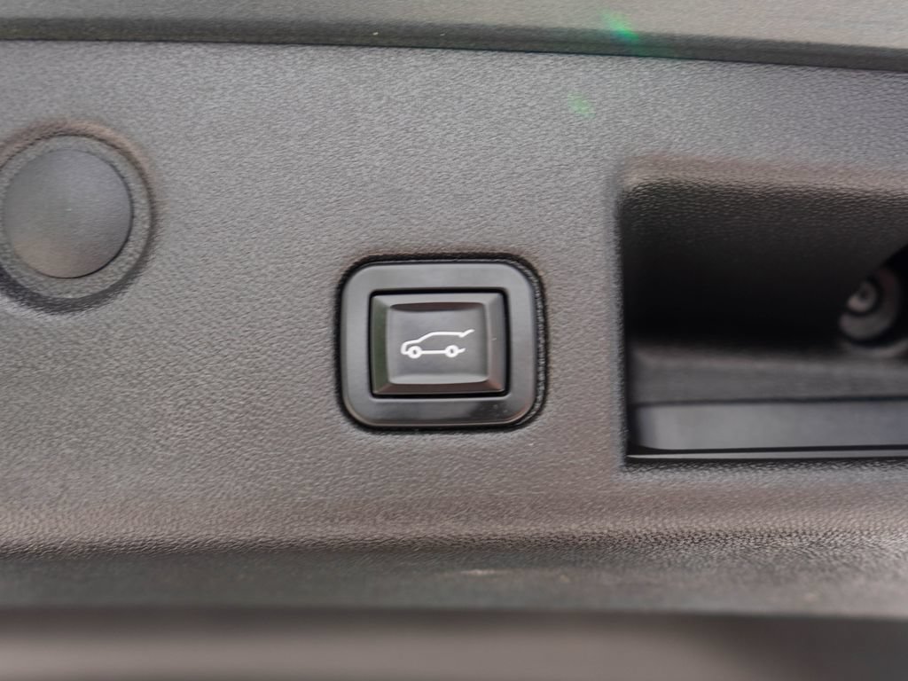 Used 2019 Chevrolet Equinox Premier w/ Premier True North Edition AWD/4WD image 36