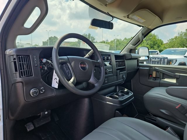 New 2026 GMC Savana 2500 w/ Driver Convenience Package RWD image 20